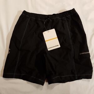Cannondale boys size XL baggy black bike shorts, NEW